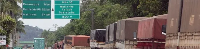 Bloqueios na BR-277 refletem em problemas de armazenamento de safras no Paraná